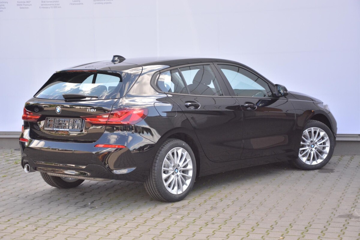 BMW Seria 1 F40 2019F40 2019 Czarny Hatchback