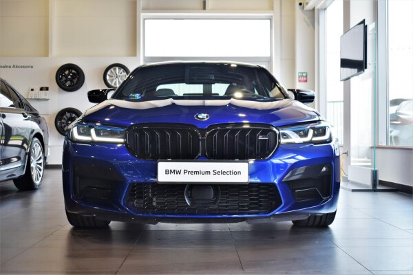 Używane BMW M5 2022  Niebieski